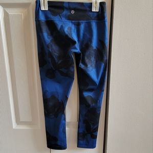 Lululemon crop leggings